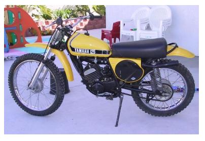 dirt bike pics of classic yamaha enduros